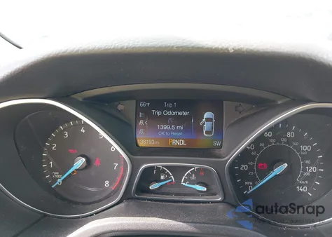 2017 Ford Focus Se z USA, uszkodzony, nr VIN 1FADP3F21HL218021